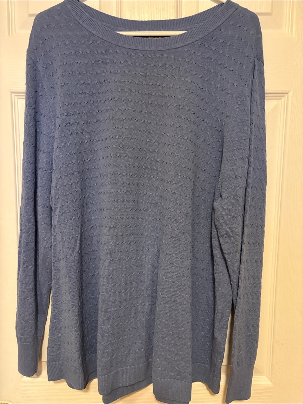 Women’s Light Blue Textured Crewneck